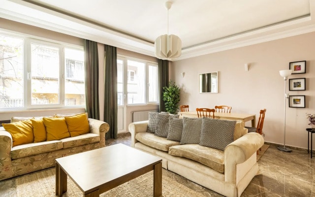 Missafir Modern and Central Flat in Nisantasi