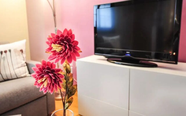 Sitito Quejana Apartment with Parking