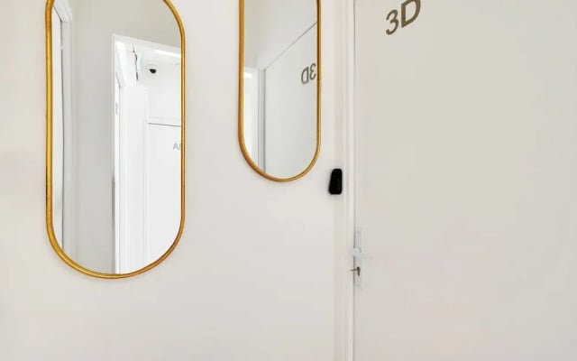 Modern Sutdio for 2 With A/C - Near Montmartre