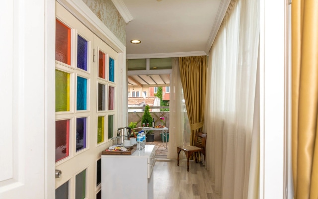 Walnut Shell Hotel