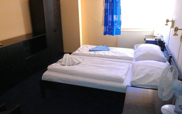 Hotel CB Royal