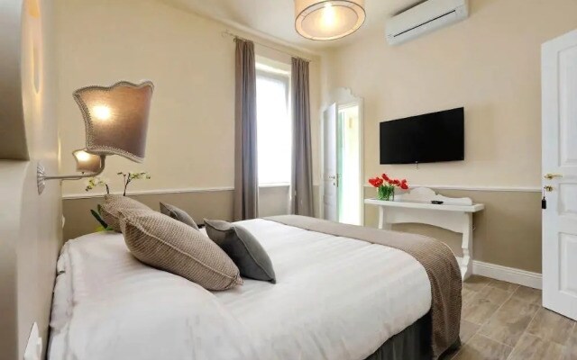 Flavius B&B