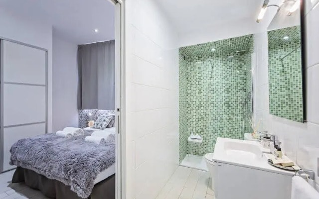 Apartments Fira Sants