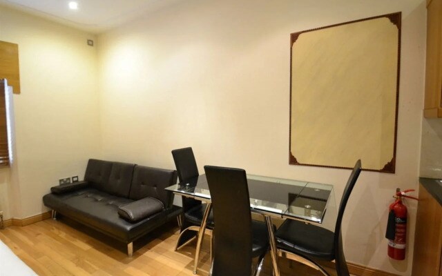Hyde Park Suites