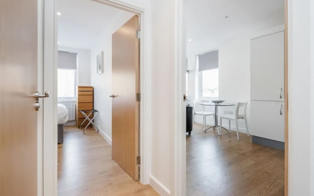 Roomspace Apartments -Swan House
