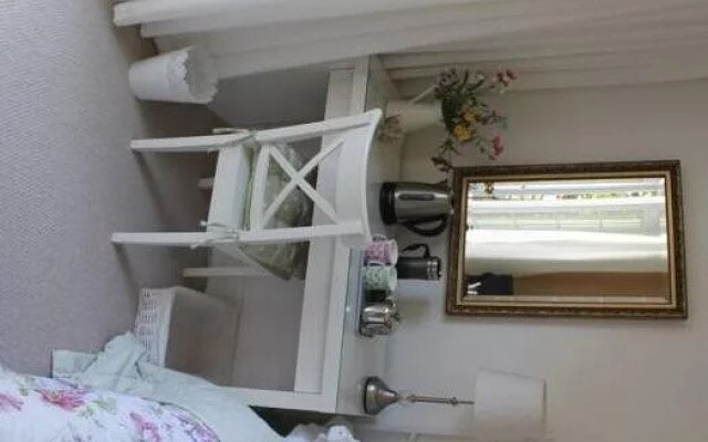 The Avenue Bed and Breakfast