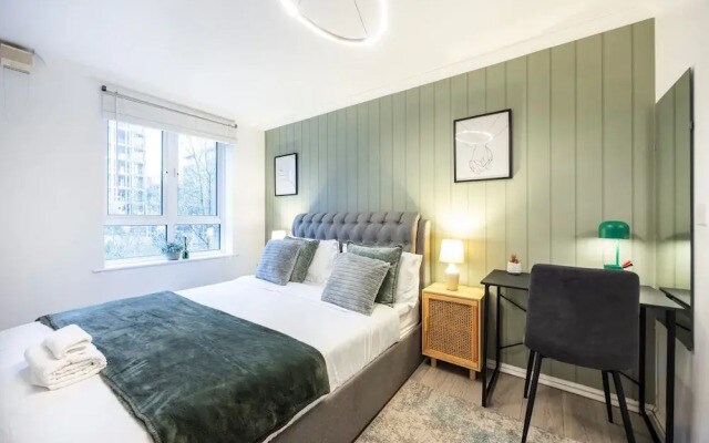 London Oasis Apartment Escape