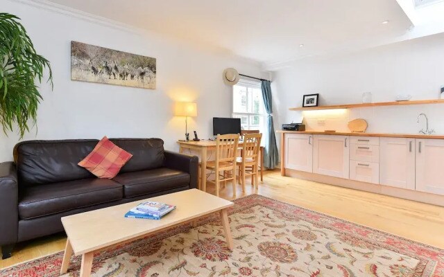 ALTIDO Charming Flat Near Earl's Court Station, 4 Guests