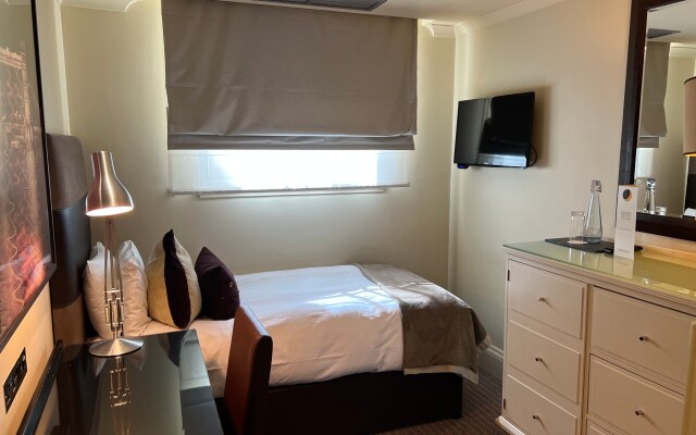 London Bridge Hotel