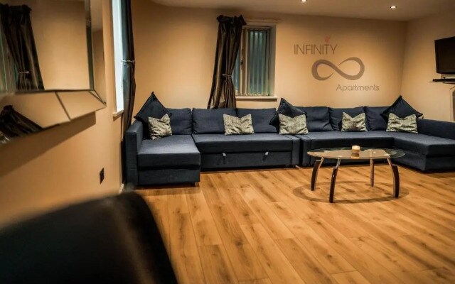Party Pads Liverpool Sleeps 4 to 26