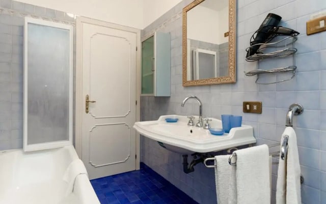 Prince Apartments