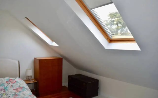 Traditional 2 Bedroom Flat Next to Springfield Park