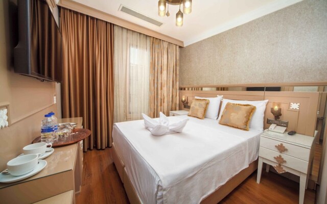 Istanbul Old City Beyazid Belmond Hotel