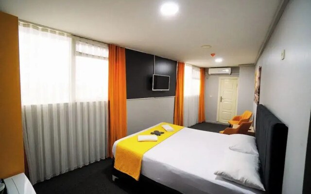 Palace Suit Hotel
