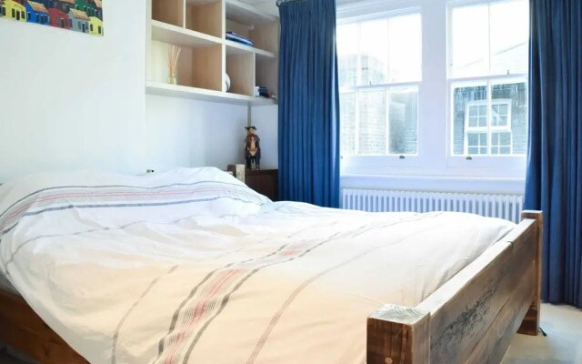 Large 2 Bedroom Apartment in Central London
