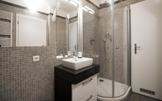 18Th Century Loft At Charles Bridge