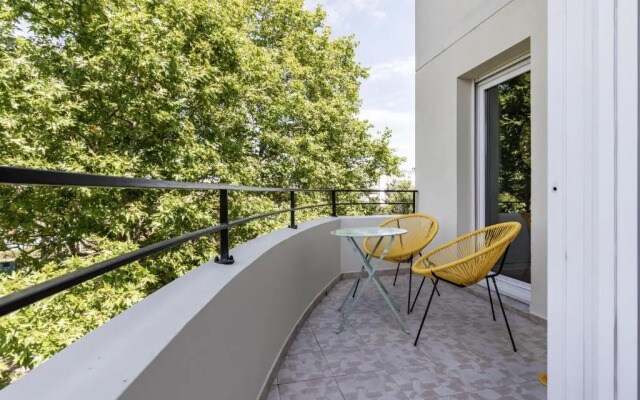 Design 3 Bedrooms Appartment, Near Champs Elysees