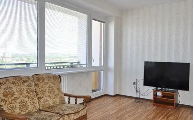 Apartment with fireplace