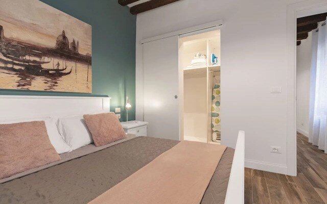 Dorsoduro Suite 1241 by Wonderful Italy