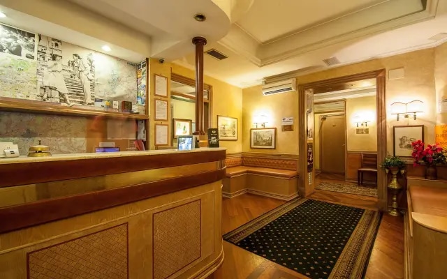 Hotel Pomezia