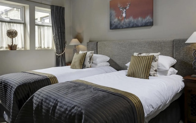 Pennine Manor Hotel