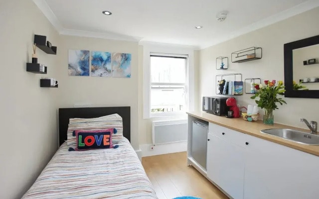Your Ideal London Getaway - Charming Studio Haven