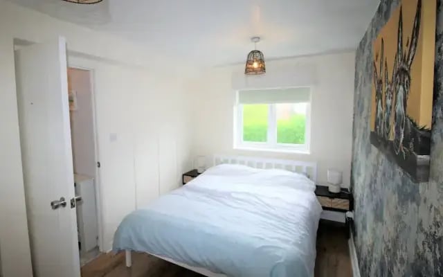 3 Bed Detached - 3 Bathrooms - Parking - Quiet