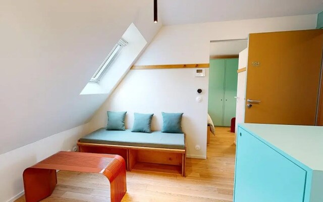 Altido Pleasant 1-bed Flat w Shared Courtyard