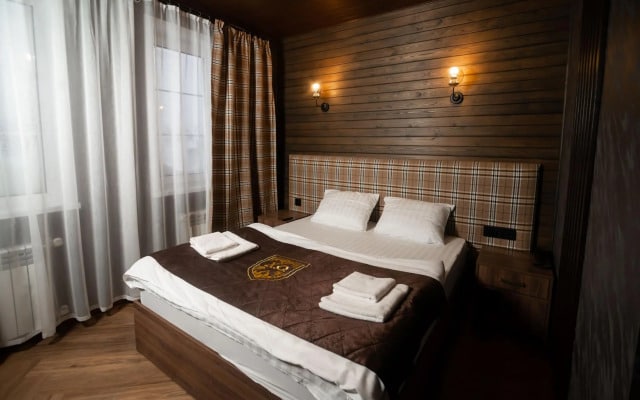 Hotel X.O. (Икс О)