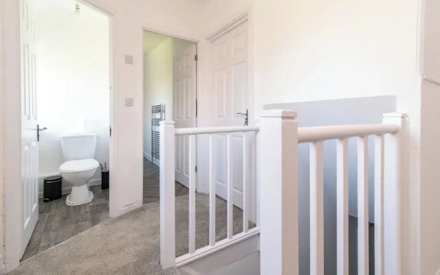 Kneeton Vale