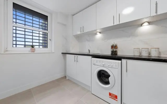 Stunning Ensuite Studio Crystal Palace London Se20