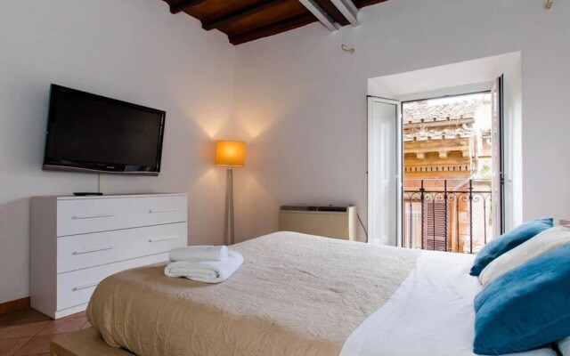 Pantheon Charming 2-bed Apartment in Heart of Rome