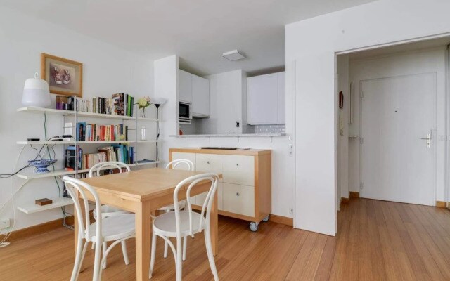 Chic and Luminous Apartment in Bastille