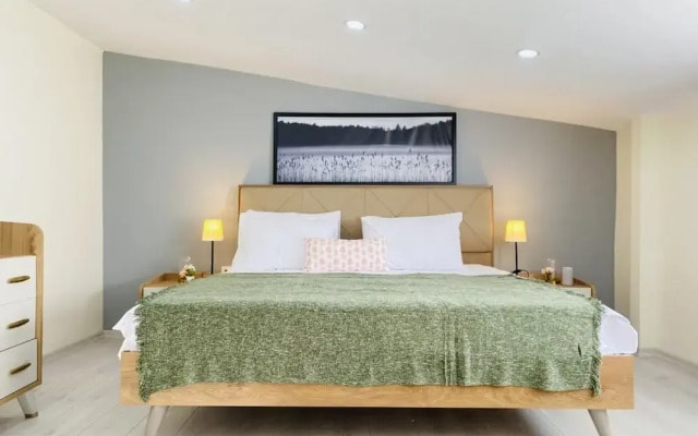 Missafir Exquisite Flat With Terrace in Nisantasi