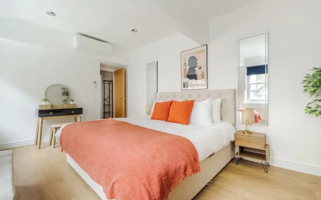 LONDONERS│Sherlock's Home