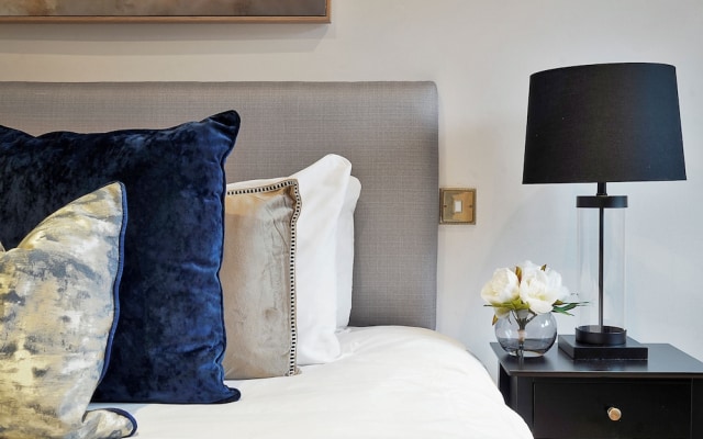 Hertford Flat 14