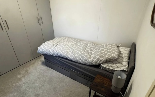 Charming Bungalow Rental in Rainham Comfort and Convenience