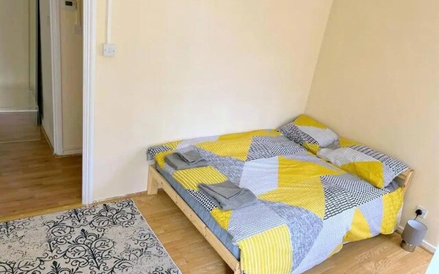 2-bed Apartment in Central London off Edgware Rd