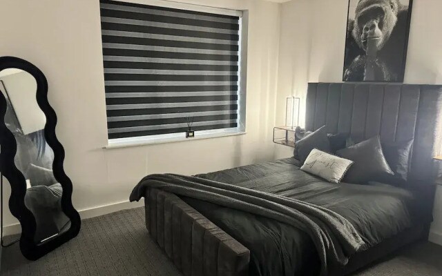 Luxury Flat in Uxbridge