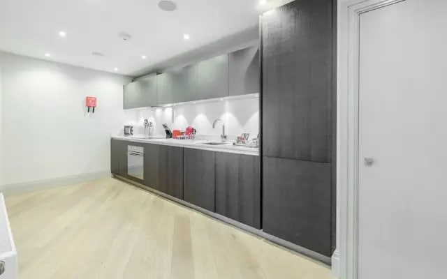 Roomspace Apartments -The Quadrant
