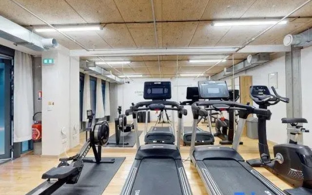Room 1208 in a premium residence- Sport/laundry