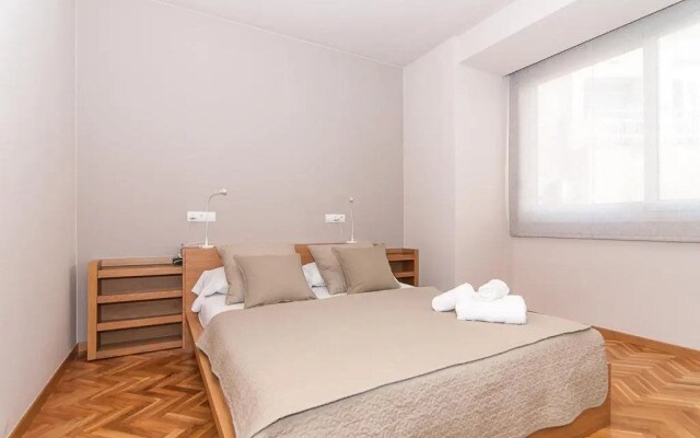 Weflating Diagonal Apartments