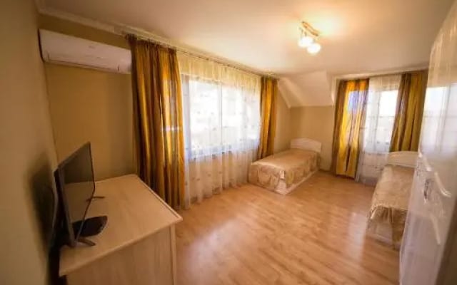 Guest House na Lizy Chaikinoy 9/1