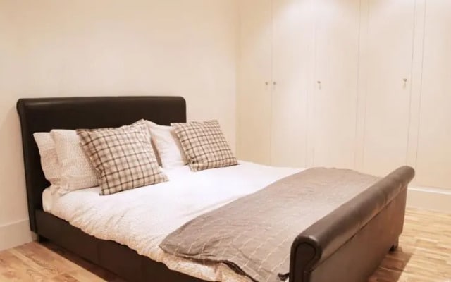 Modern 2 Bed Garden Flat in Maida Vale