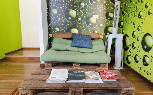 Backpackers Piramide - Hostel