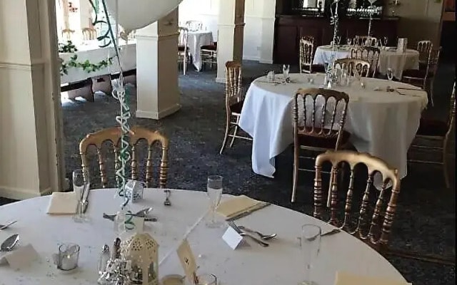 Ferns Farm Hotel & Palms Leisure Club