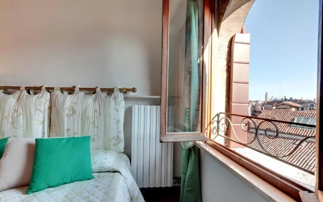 Ca' Badoer East Studio