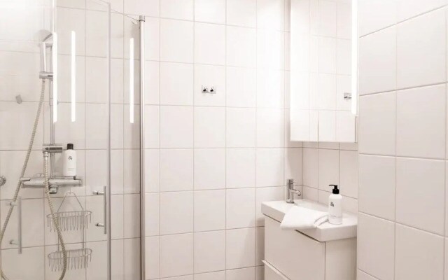 Gorgeous and peaceful 1br in city center