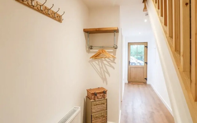 Farley Cottage II