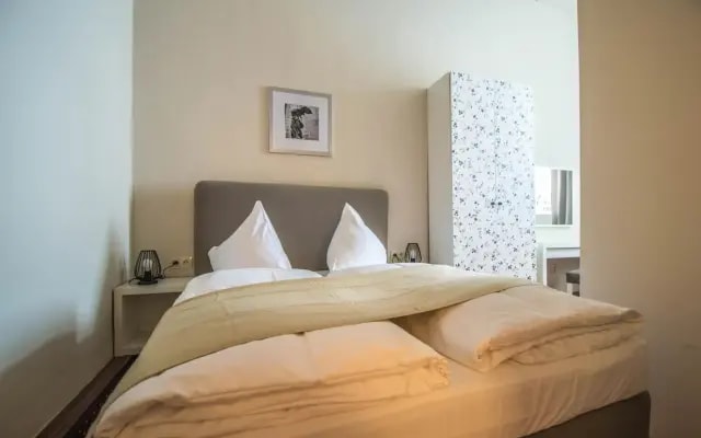 4Bdr Historical Spirit Apt By Ruterra